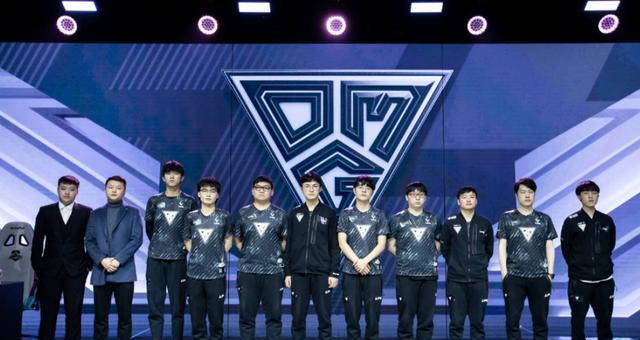 热刺险胜布 热刺险胜布