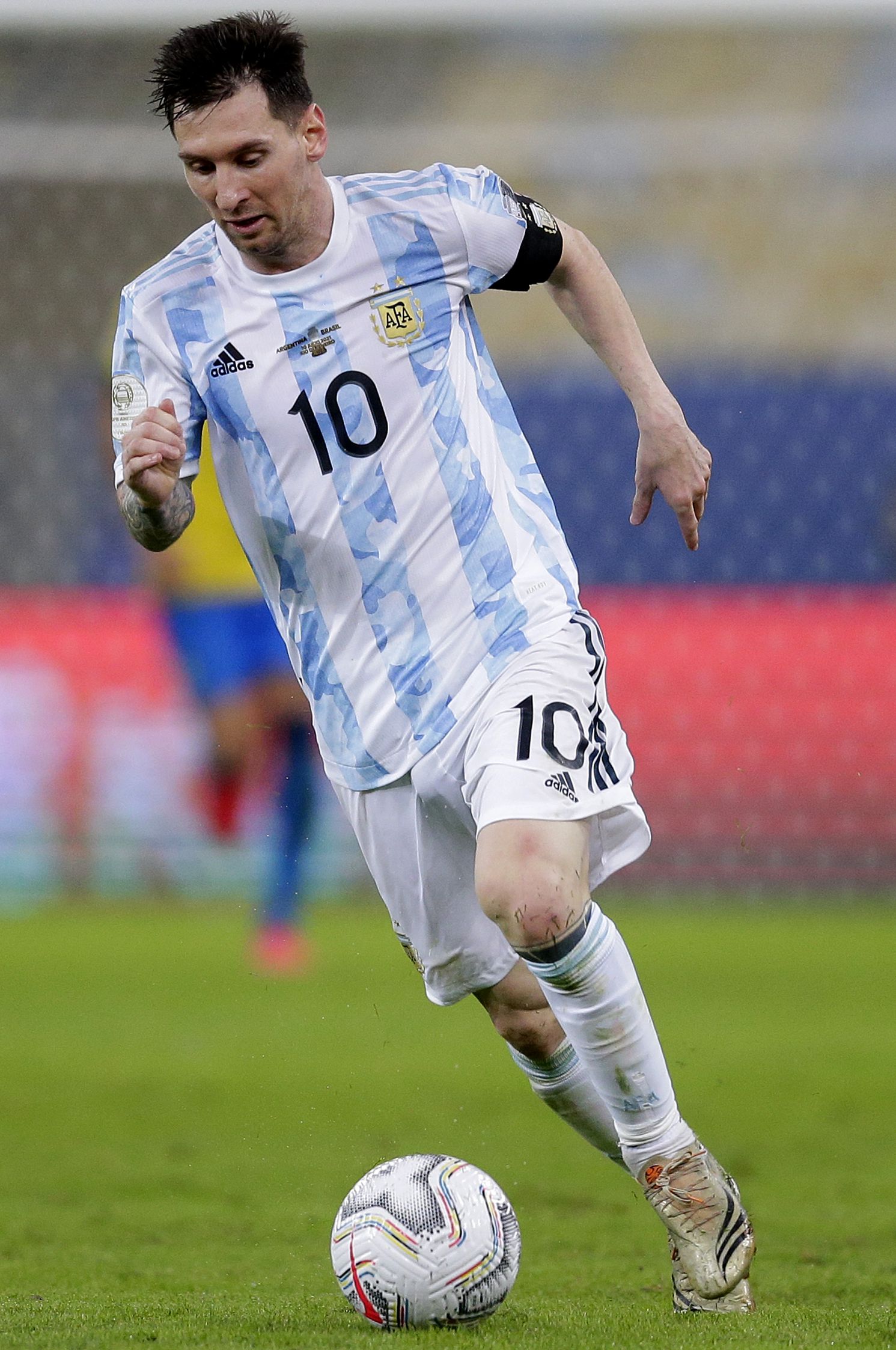 不禁让人想 不禁让人想